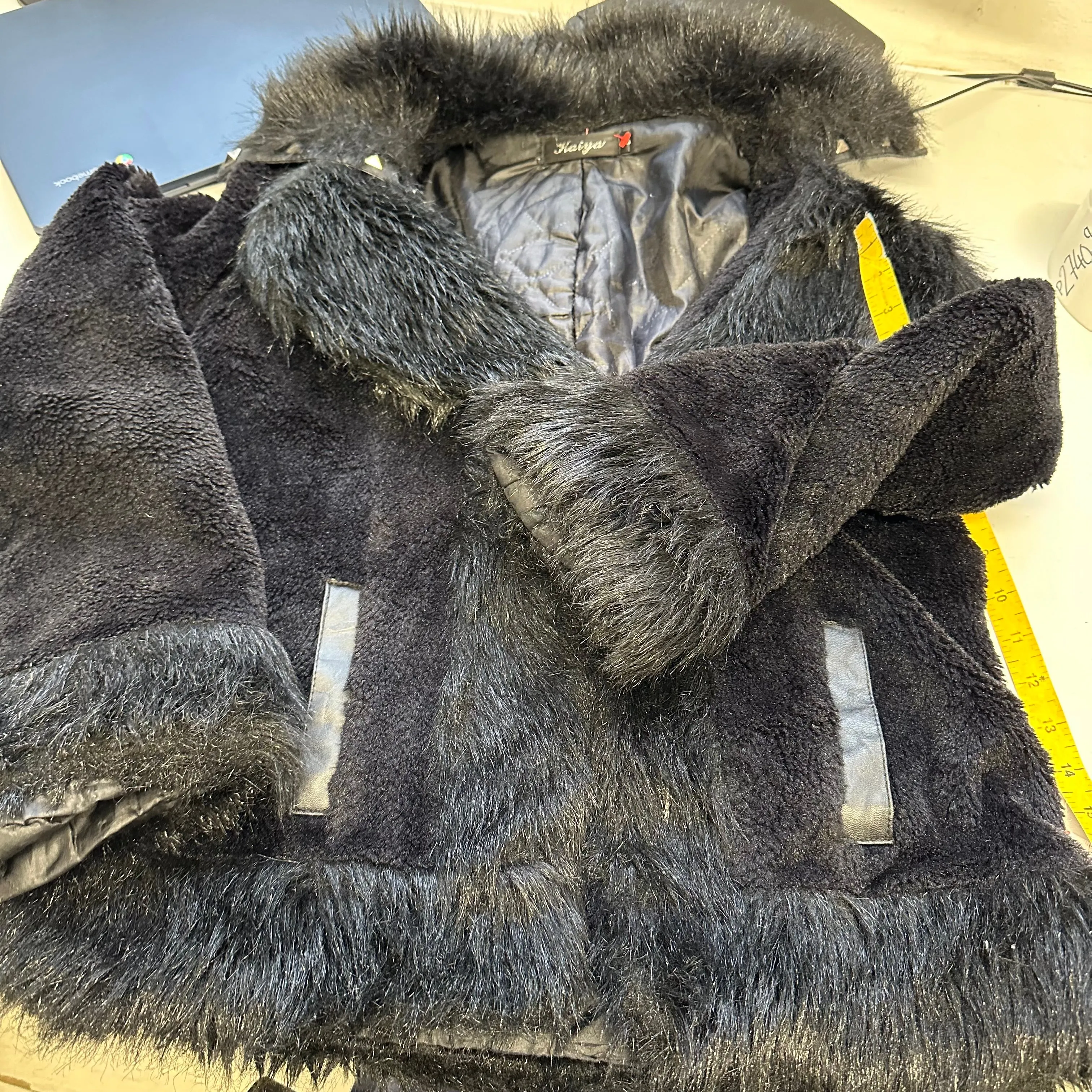 00’s fur cropped afghan jacket