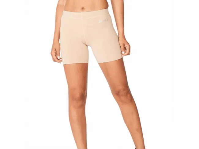 2XU Women's Compression 5 Inch Game Day Shorts - Beige