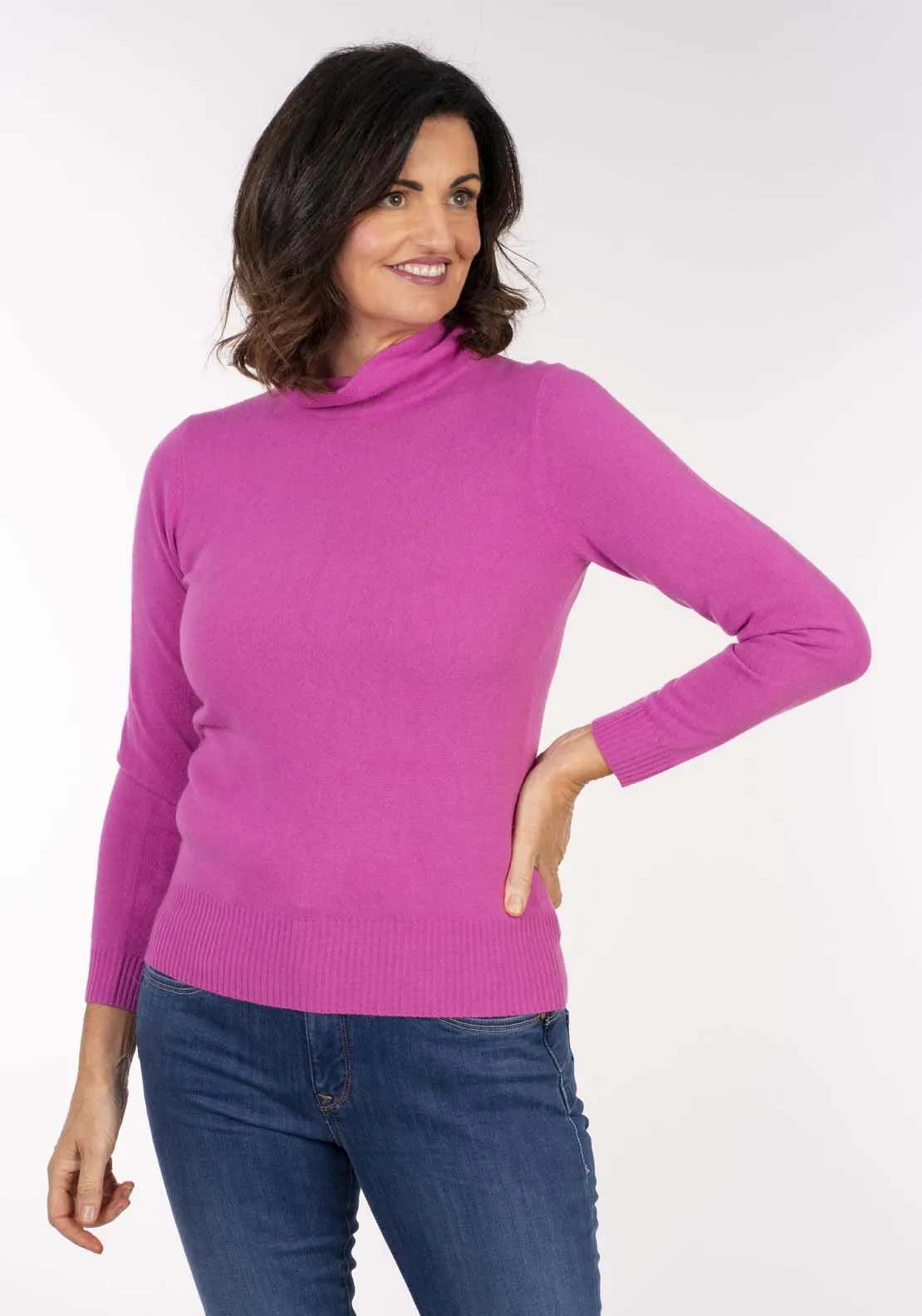 Cashmillon Turtle Neck - Cranberry