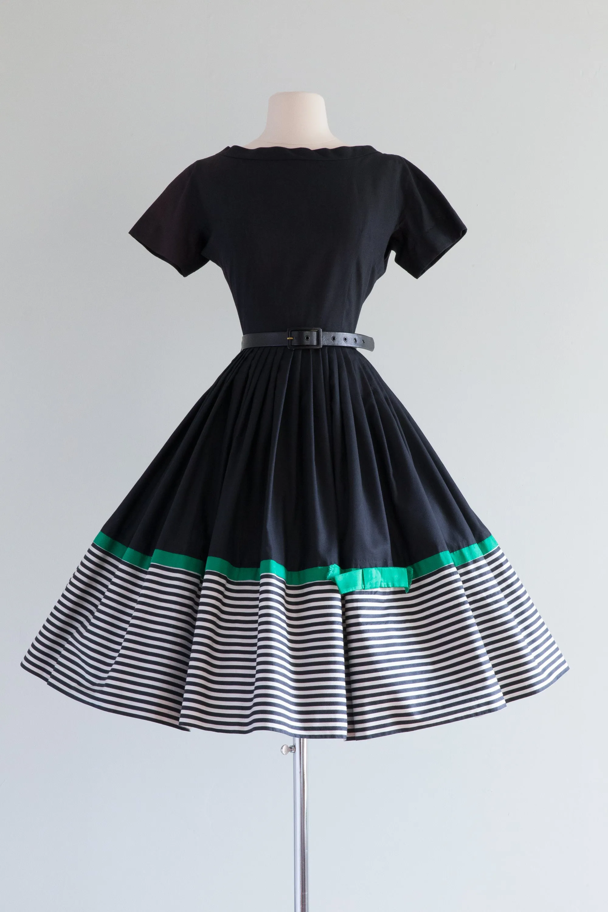 Charming 1950's Black Cotton Dress With Emerald Bow By L'Aignon / Small