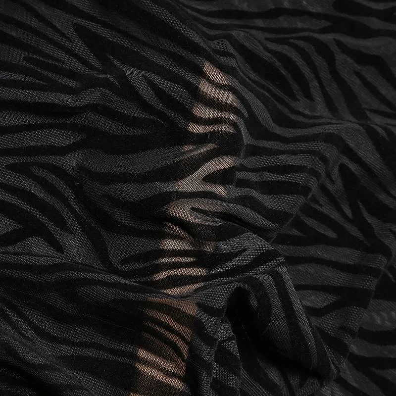 Mono Color Zebra Pattern Turtleneck T-Shirt