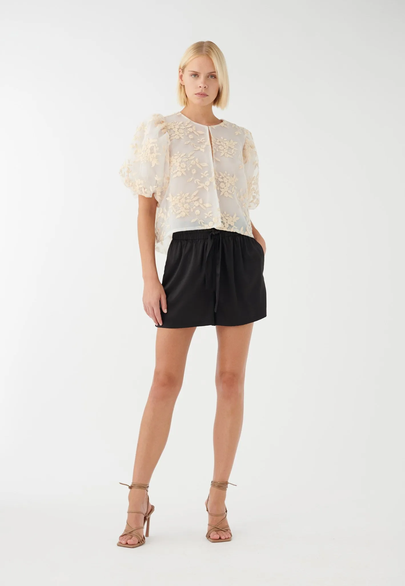 OperinaDEA NS-Floral Parfait