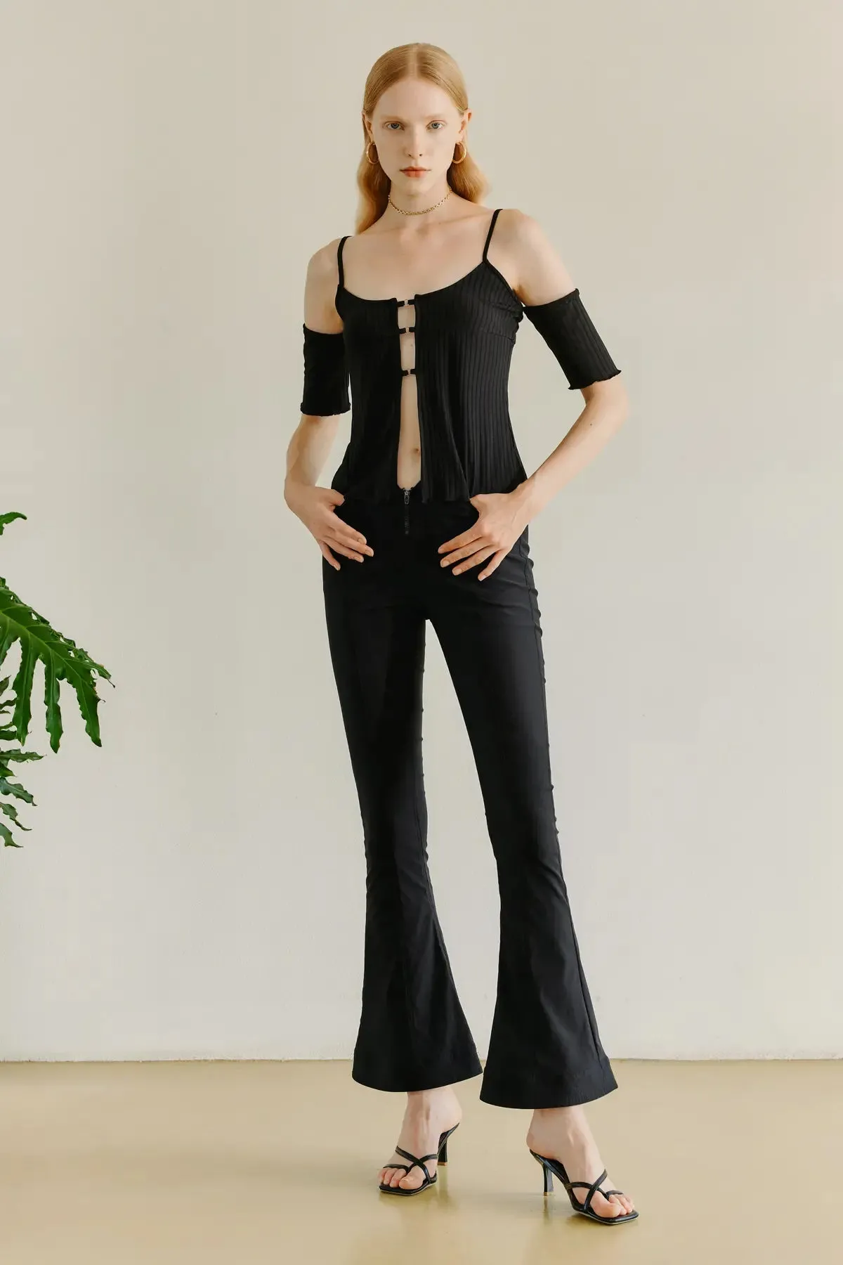 Ring Linked Cut Out Cold Shouler Tee