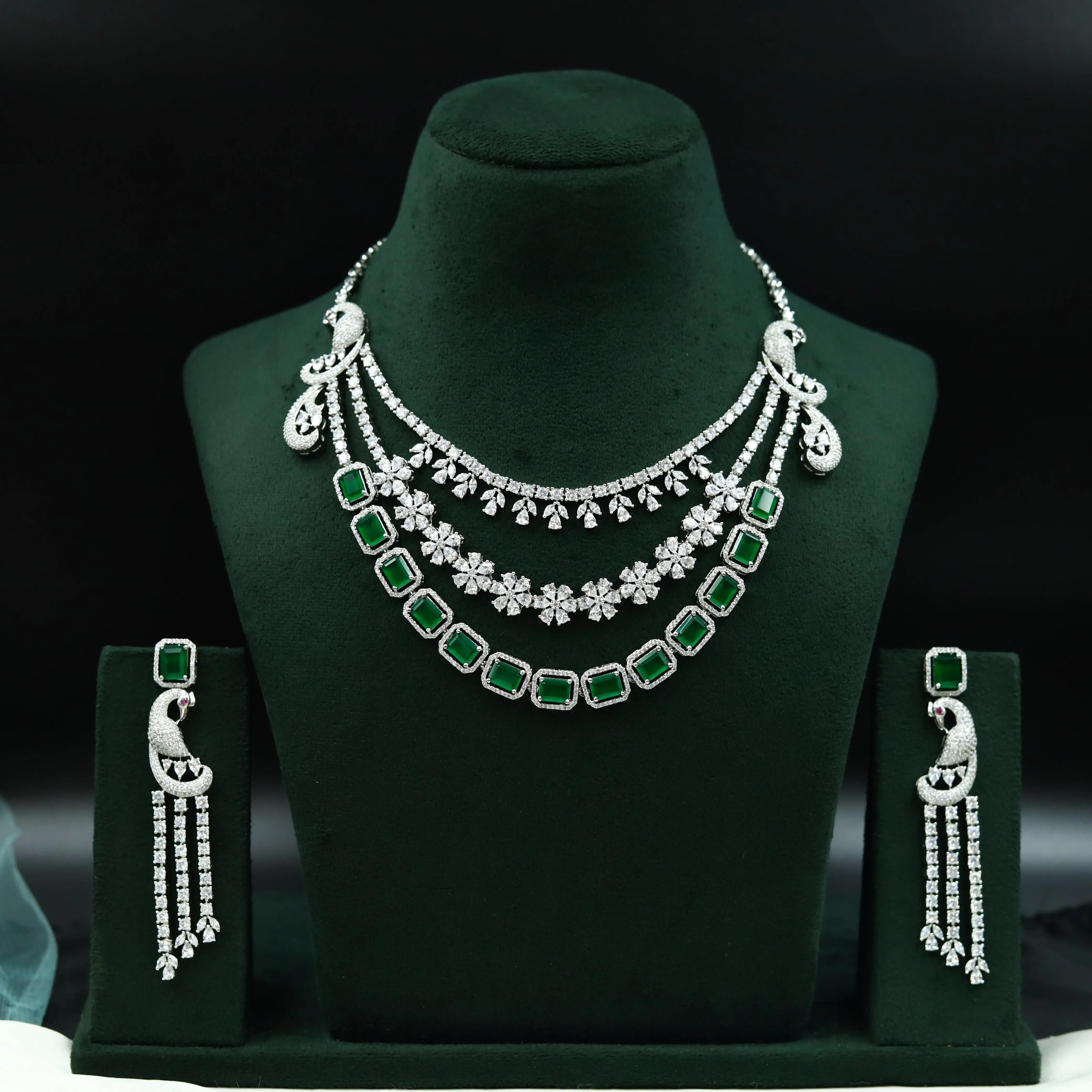 Round Neck Zircon/AD Necklace Set 12547-28