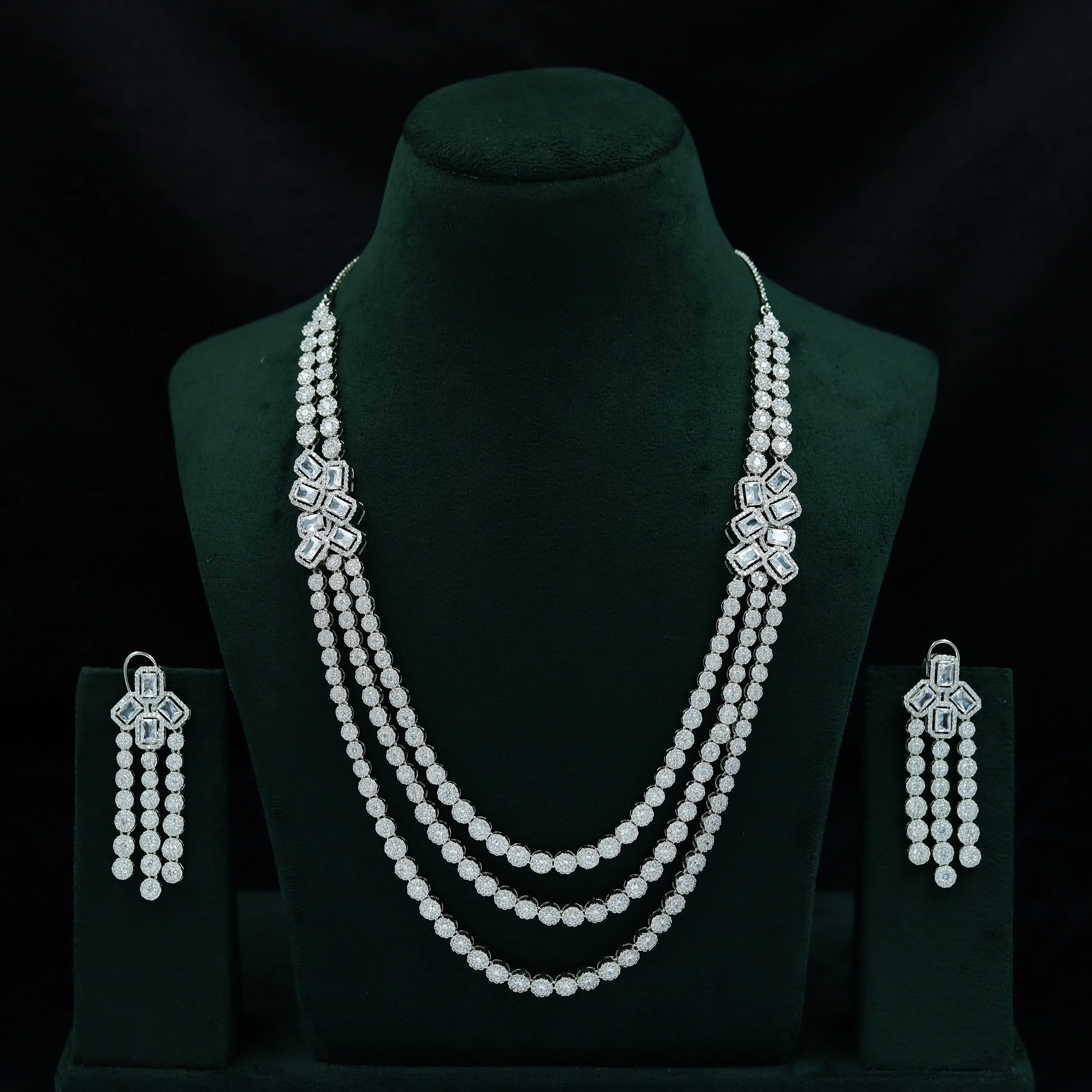 Round Neck Zircon/AD Necklace Set 12804-68