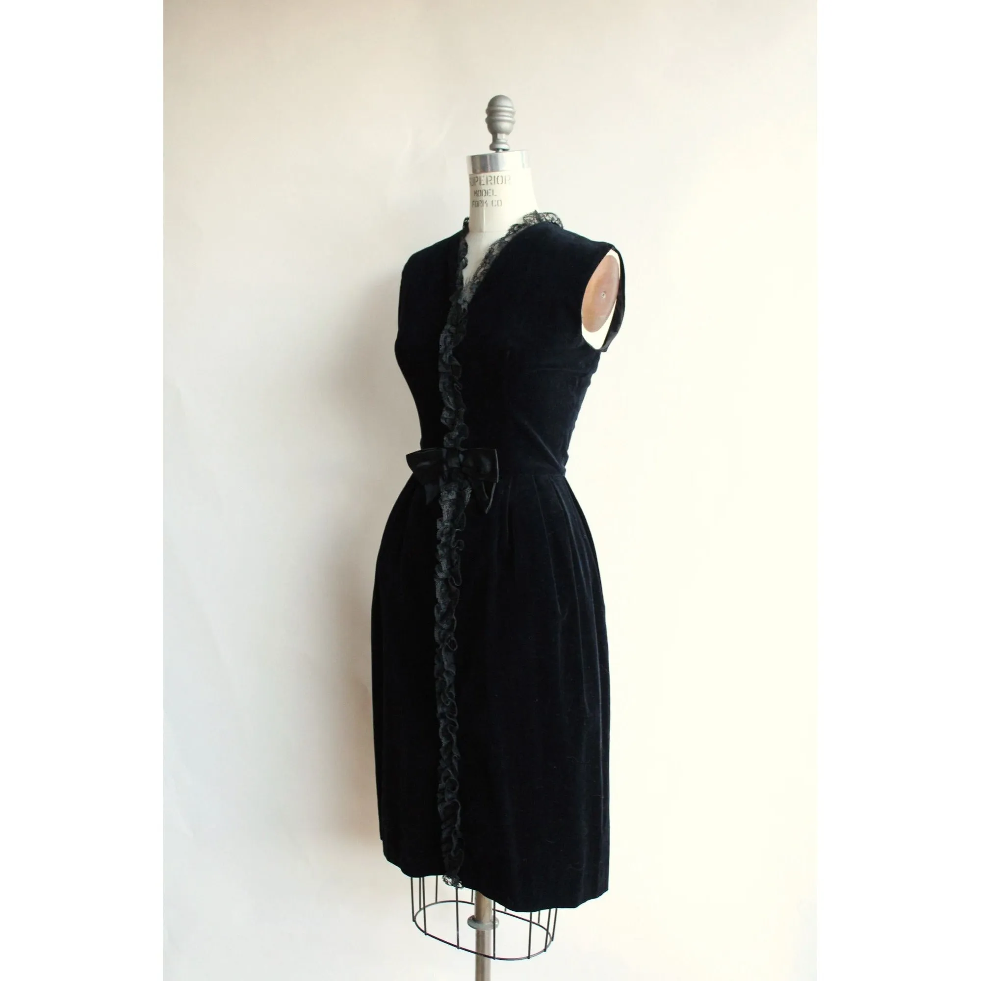 Vintage 1960s Black Velvet Wiggle Dress WIth Lace Ruffle and Bow