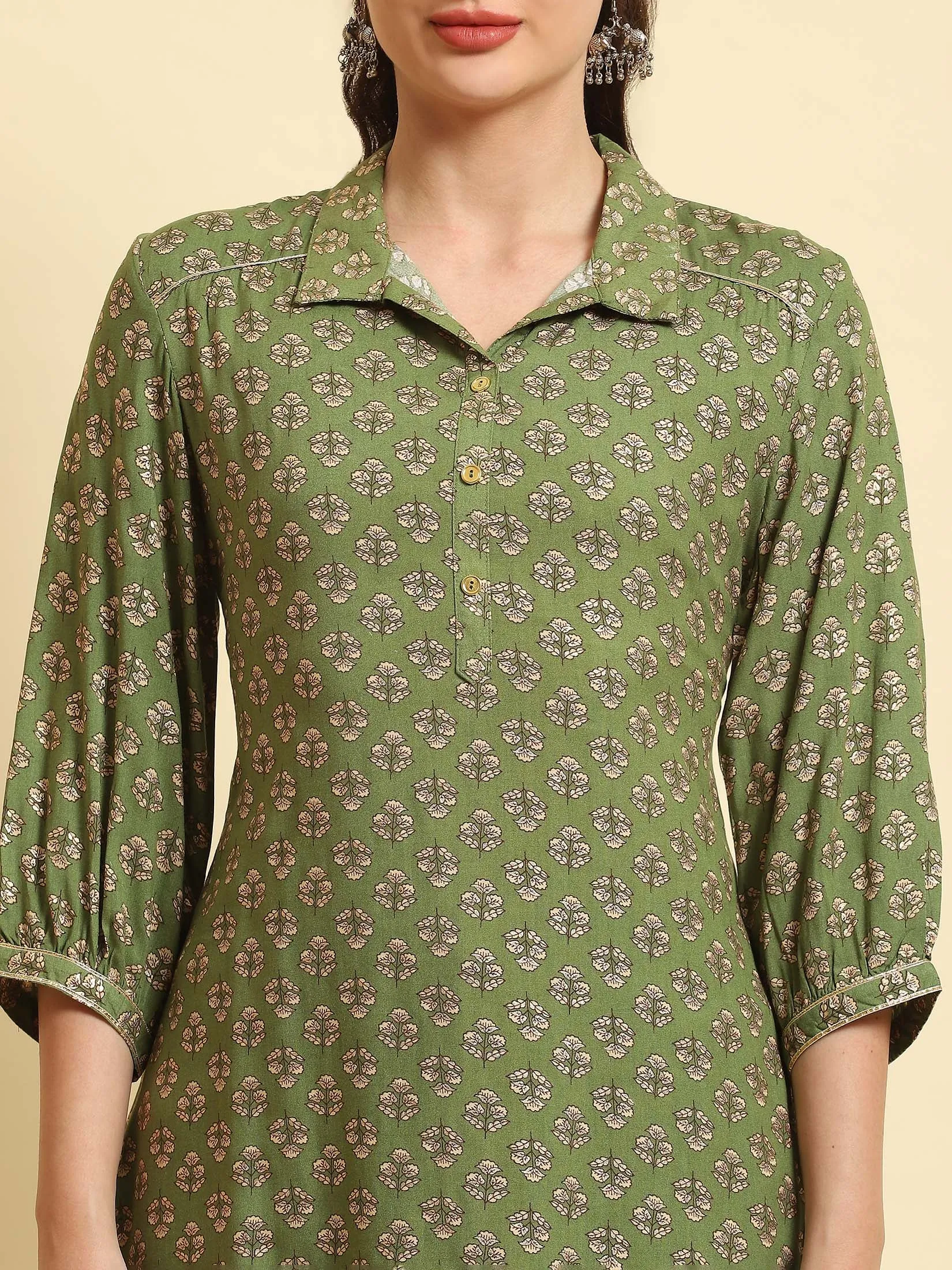 Women Green Floral Printed Tunic